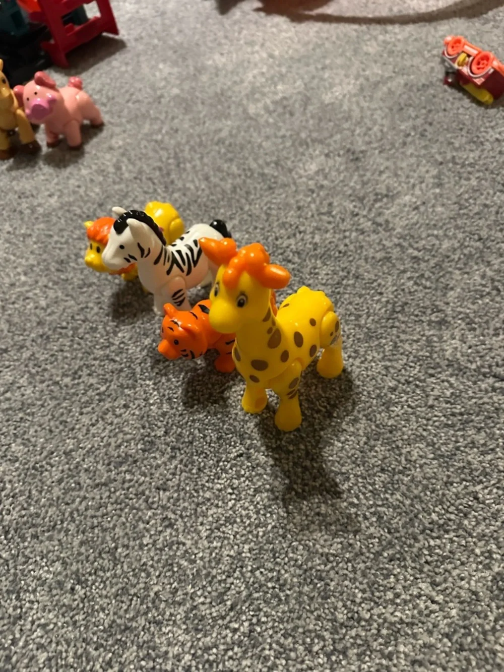 Kiddieland Giraffe Safari Kingdom Toy Zoo Animal Figure Replacement Moving Parts